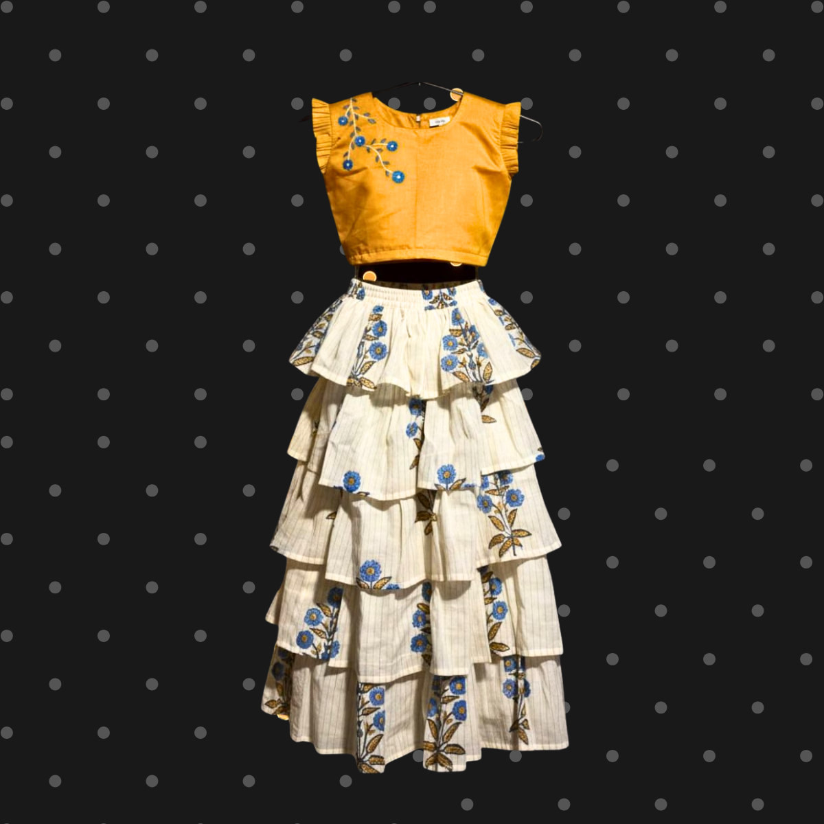 Shanta – A quiet breath in a world that often moves too fast (Top & Bottom)