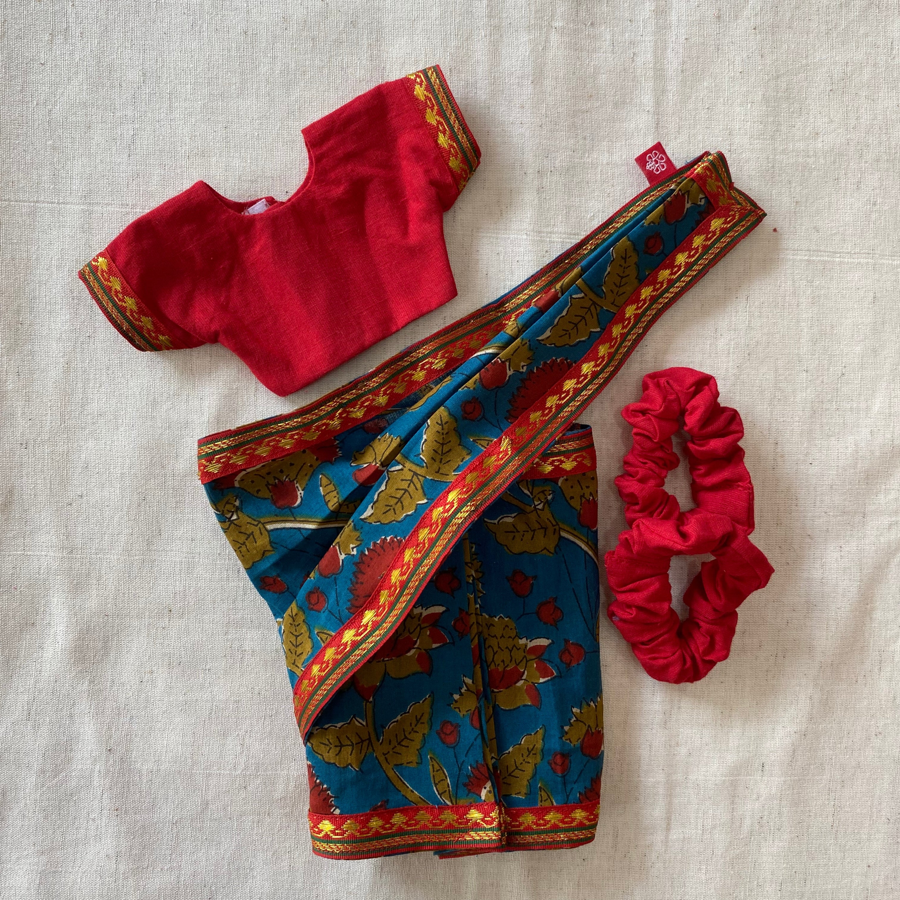 Girl Doll outfits - Festive